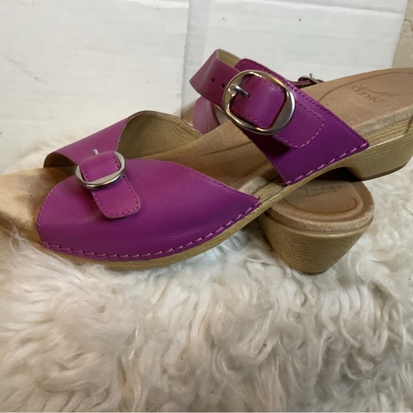 Shoes - Dansko Sela Two Strap Buckle Comfort Sandals 41 11- 11.6